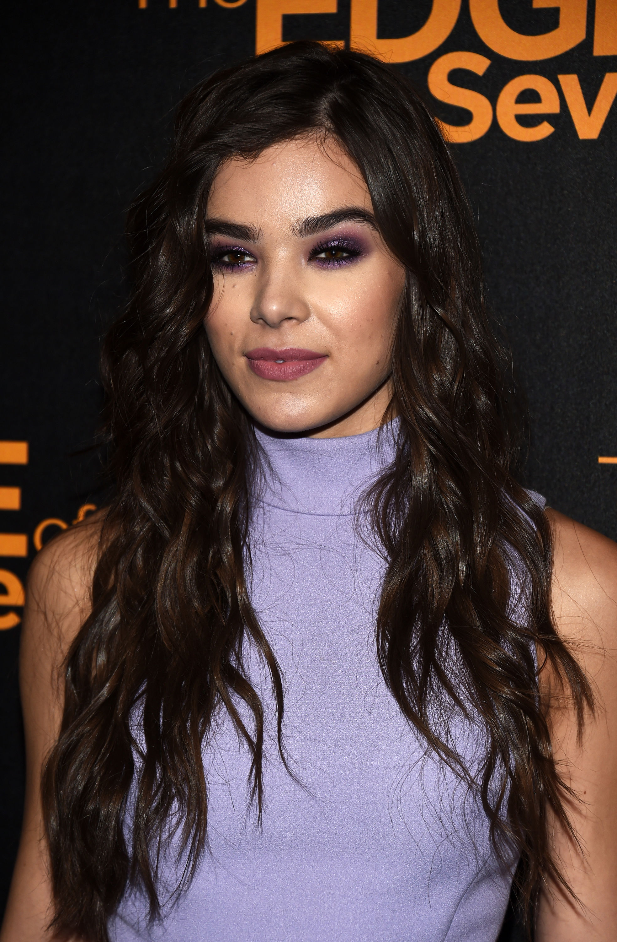 Oct 29 'The Edge of Seventeen' Photocall ihearthailee 196 I Heart